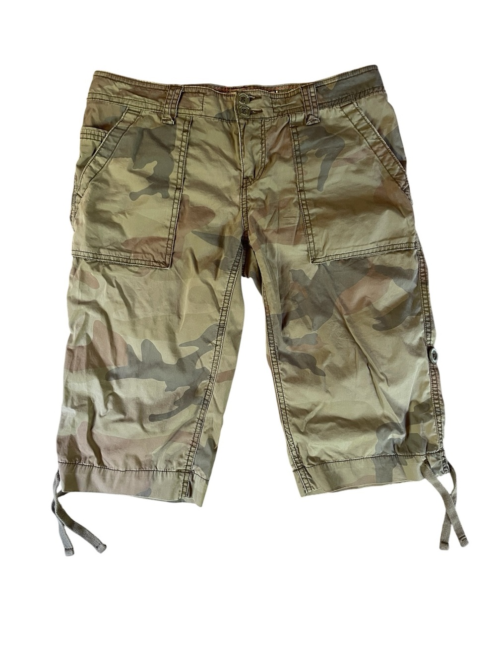American Eagle Outfitters
Women's Camo Cargo Shorts - Vintage Olive, Brown